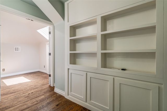236 Edgemere Court, Oklahoma City, OK 73118