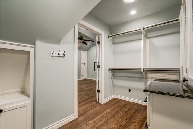 236 Edgemere Court, Oklahoma City, OK 73118