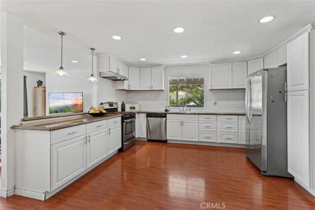 23777 Mulholland Hwy 203, Calabasas, CA 91302