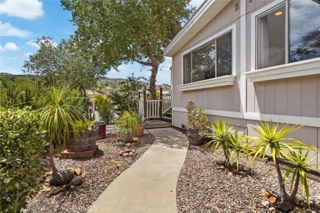 23777 Mulholland Hwy 203, Calabasas, CA 91302