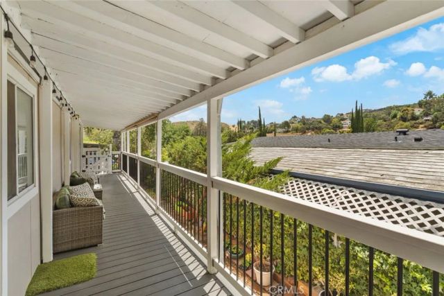 23777 Mulholland Hwy 203, Calabasas, CA 91302
