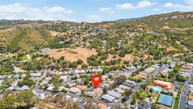 23777 Mulholland Hwy 203, Calabasas, CA 91302