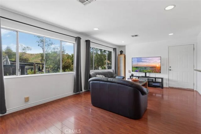 23777 Mulholland Hwy 203, Calabasas, CA 91302