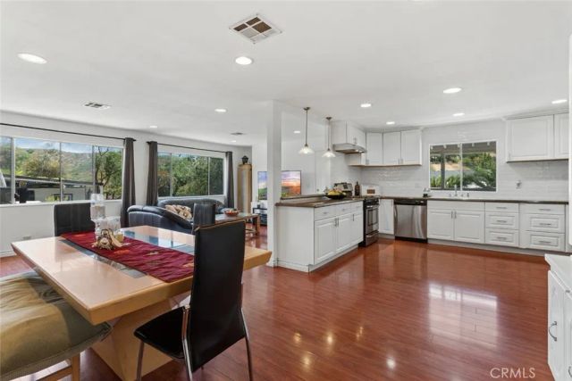 23777 Mulholland Hwy 203, Calabasas, CA 91302