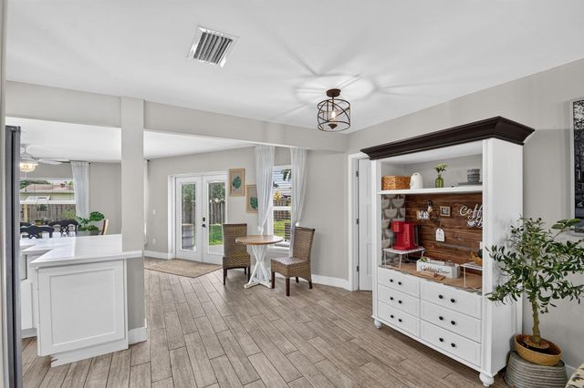 445 Palo Alto Drive, Palm Springs, FL 33461