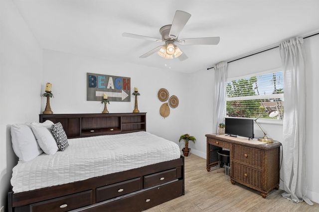 445 Palo Alto Drive, Palm Springs, FL 33461