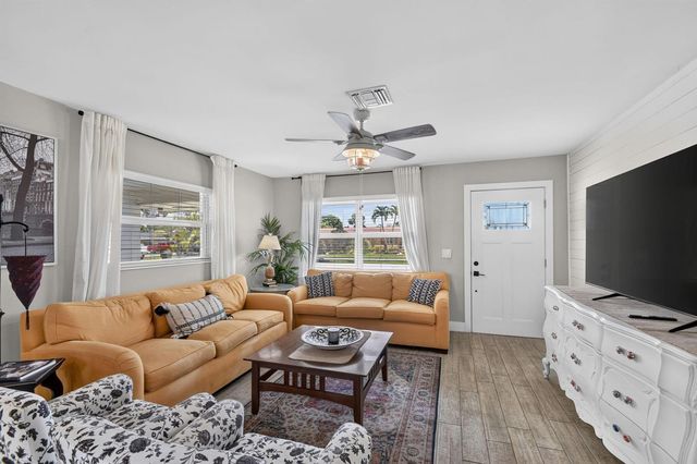 445 Palo Alto Drive, Palm Springs, FL 33461