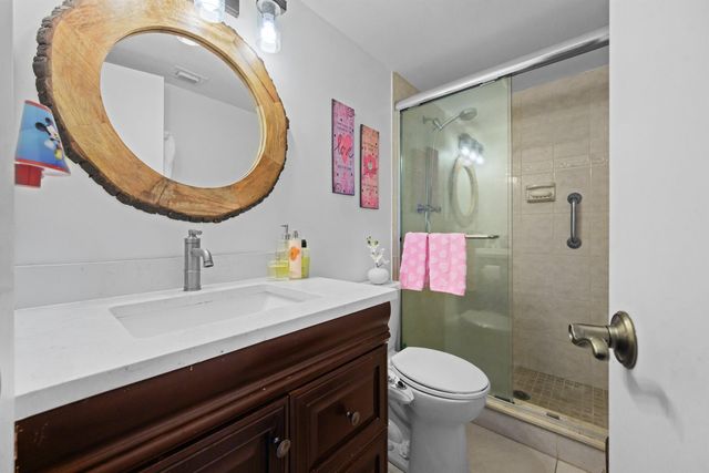 431 Pine Glen Lane C-2, Greenacres, FL 33463