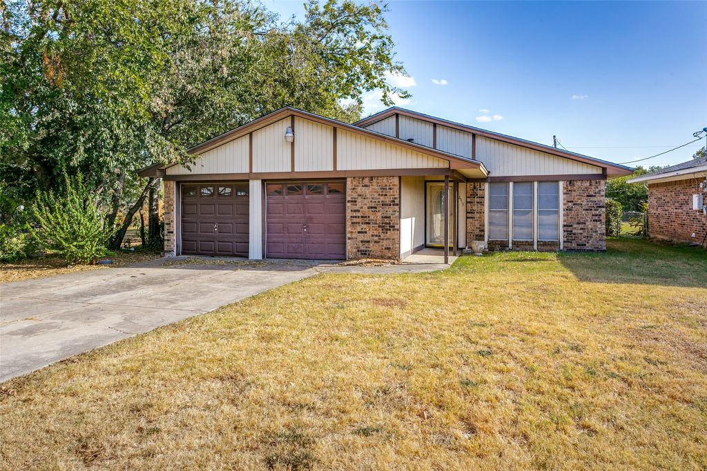 8913 Wilbur Street, White Settlement, TX 76108 — exterior