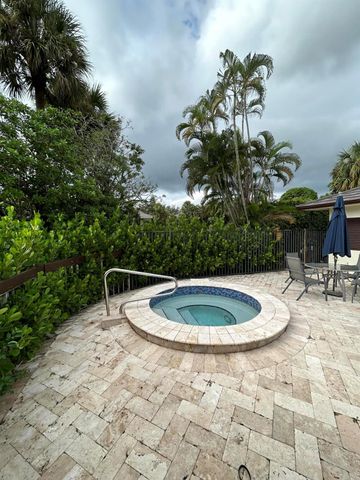 13334 Polo Club Road 202, Wellington, FL 33414