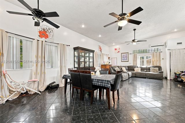 1299 NW 120th St, North Miami, FL 33167