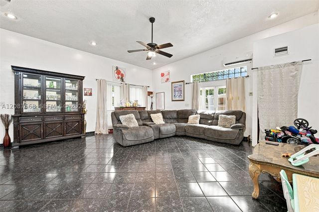 1299 NW 120th St, North Miami, FL 33167