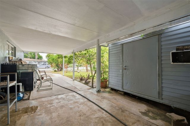 1299 NW 120th St, North Miami, FL 33167
