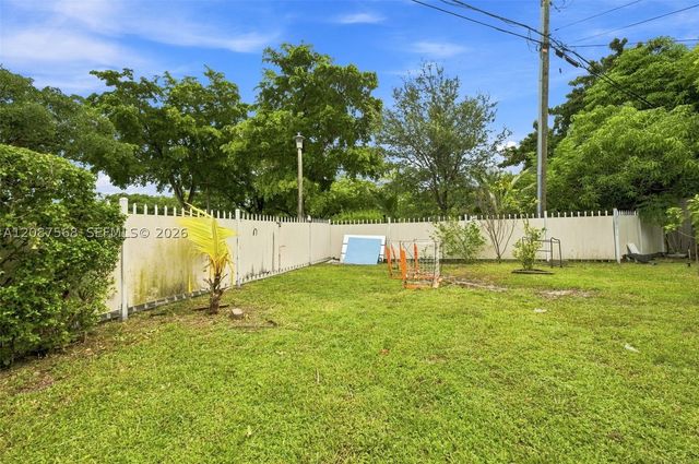 1299 NW 120th St, North Miami, FL 33167