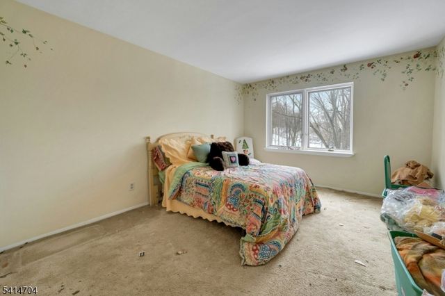 1462 Stephanie Dr, North Caldwell Boro, NJ 07006