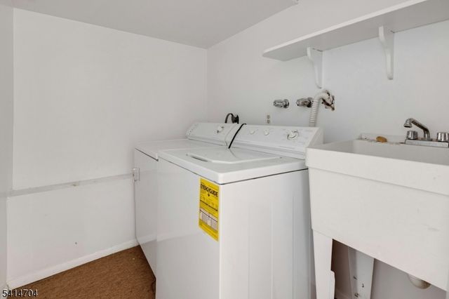 1462 Stephanie Dr, North Caldwell Boro, NJ 07006