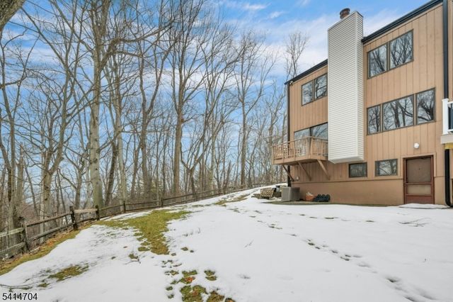 1462 Stephanie Dr, North Caldwell Boro, NJ 07006