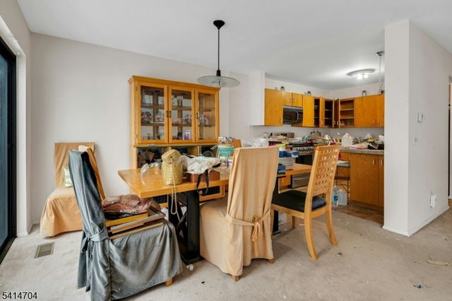 1462 Stephanie Dr, North Caldwell Boro, NJ 07006