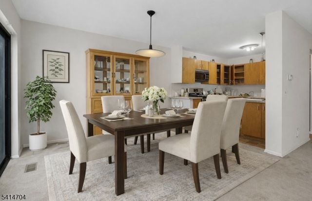 1462 Stephanie Dr, North Caldwell Boro, NJ 07006