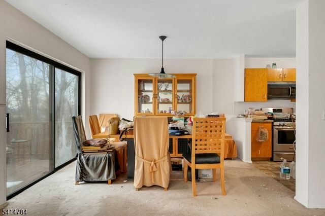 1462 Stephanie Dr, North Caldwell Boro, NJ 07006