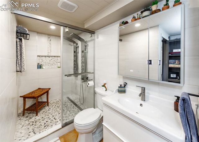 411 Lakewood Circle C706, Colorado Springs, CO 80910