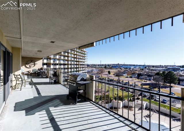 411 Lakewood Circle C706, Colorado Springs, CO 80910