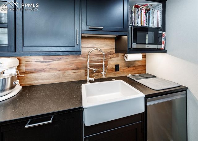 411 Lakewood Circle C706, Colorado Springs, CO 80910