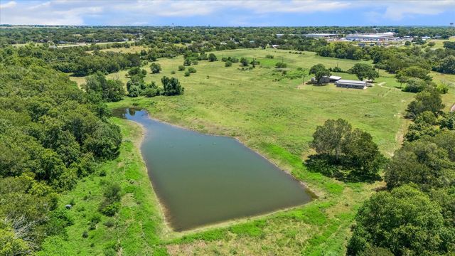1601 Babylon Lane, Schulenburg, TX 78956