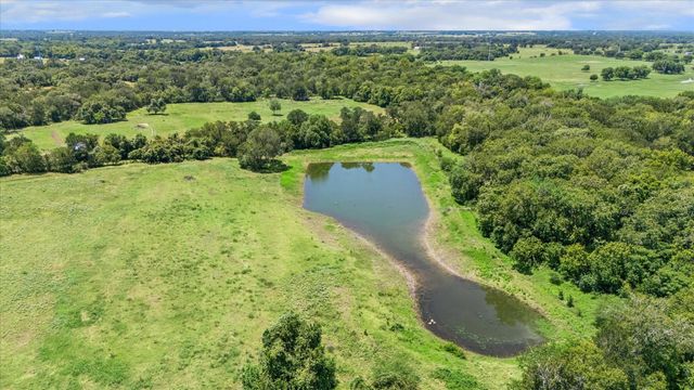 1601 Babylon Lane, Schulenburg, TX 78956