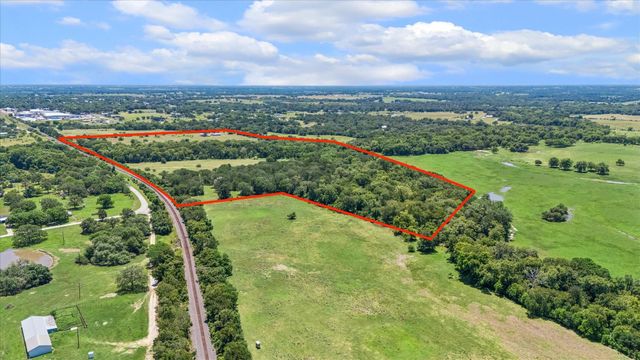 1601 Babylon Lane, Schulenburg, TX 78956