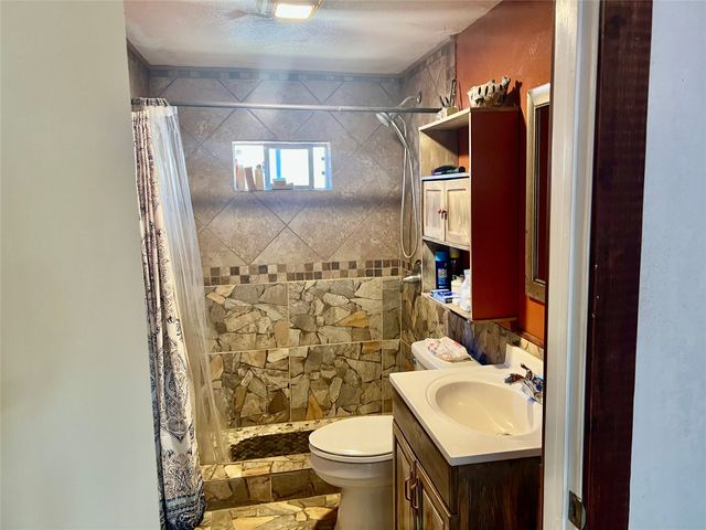 716 Baylor Street, Nocona, TX 76255