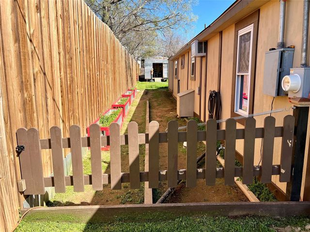 716 Baylor Street, Nocona, TX 76255