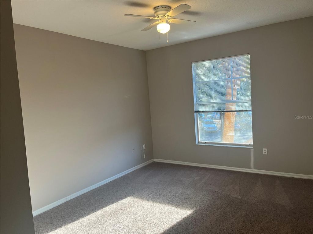 Image 9 of property listing at 5572 METROWEST BOULEVARD 209, Orlando, FL 32811