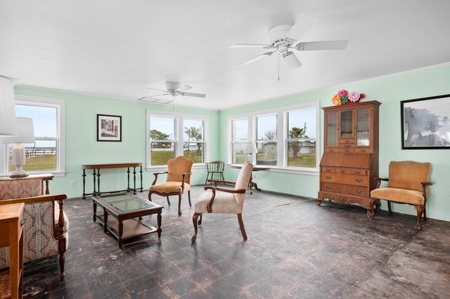 3657 Copano Dr, Rockport, TX 78382