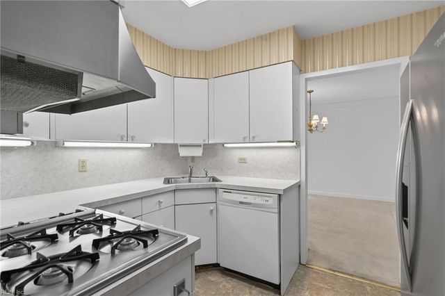 7320 Glenroie Ave Apt 7G, Norfolk, VA 23505