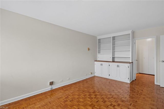 7320 Glenroie Ave Apt 7G, Norfolk, VA 23505