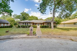 1135 Joanna Circle, Desoto, TX 75115