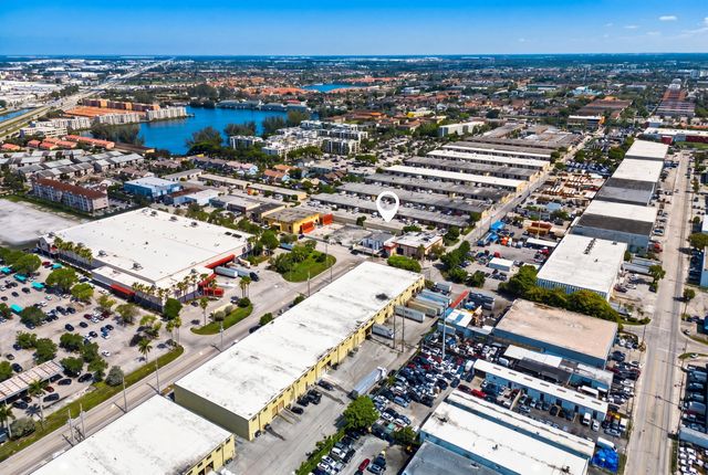8015 NW 98th Street, Hialeah Gardens, FL 33016