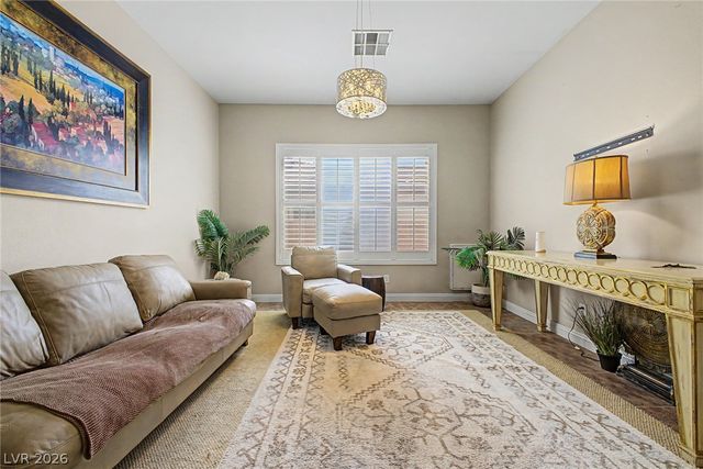 8226 Mount Logan Court, Las Vegas, NV 89131