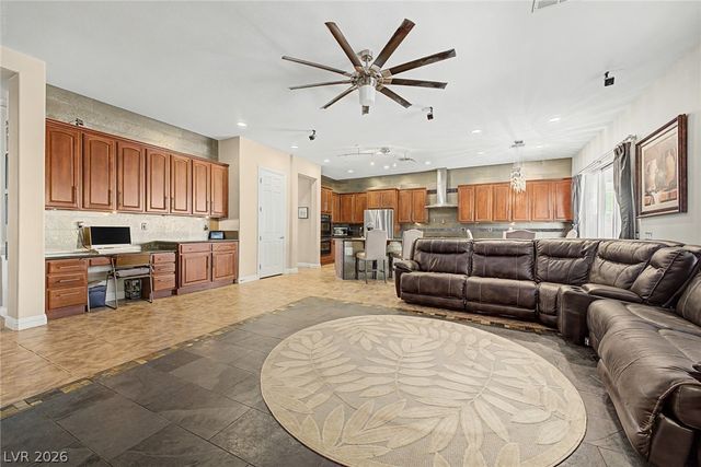8226 Mount Logan Court, Las Vegas, NV 89131