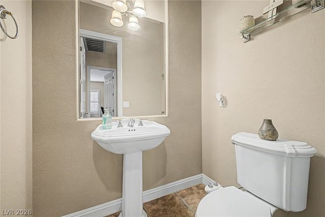 8226 Mount Logan Court, Las Vegas, NV 89131