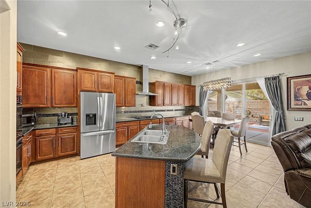 8226 Mount Logan Court, Las Vegas, NV 89131