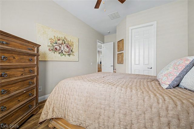 8226 Mount Logan Court, Las Vegas, NV 89131