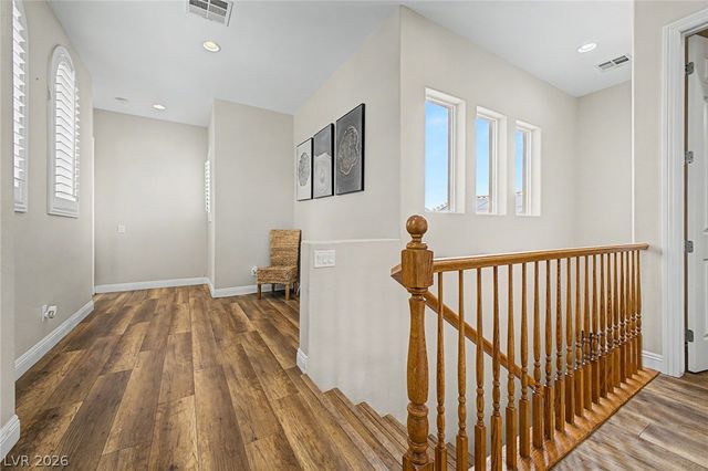 8226 Mount Logan Court, Las Vegas, NV 89131