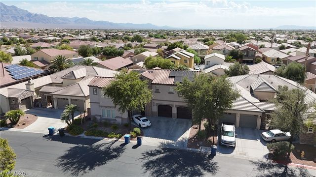 8226 Mount Logan Court, Las Vegas, NV 89131