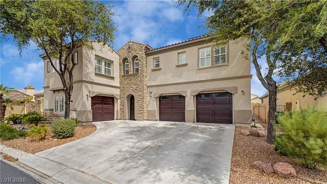 8226 Mount Logan Court, Las Vegas, NV 89131
