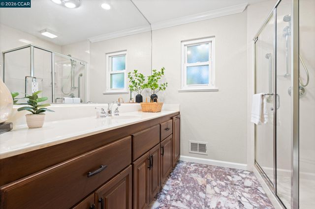 4050 Saint Marys St, Martinez, CA 94553
