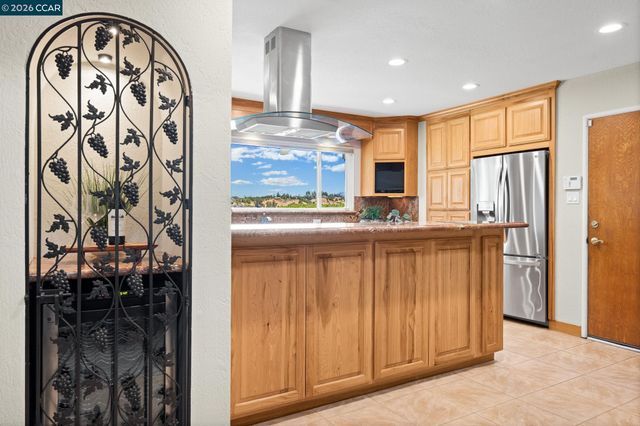 4050 Saint Marys St, Martinez, CA 94553