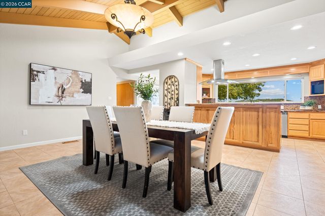4050 Saint Marys St, Martinez, CA 94553