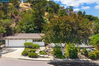 4050 Saint Marys St, Martinez, CA 94553